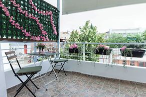 Luxurious 3 Bd Modern Apt in Dafni