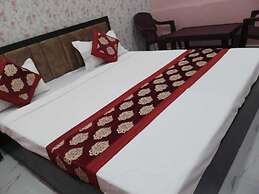 Baba Paying Guest House