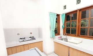 Villa ChavaMinerva Aries Ciater with Private Pool