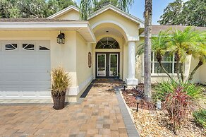 Zephyrhills Home - Lanai & Grill, Near Theme Parks