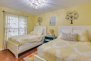 Zephyrhills Home - Lanai & Grill, Near Theme Parks