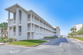 Sunny Miramar Beach Condo w/ Beach Access!