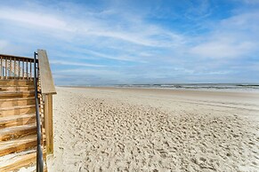 Daytona Beach Shores Condo w/ Oceanfront Pool!
