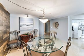 Daytona Beach Shores Condo w/ Oceanfront Pool!