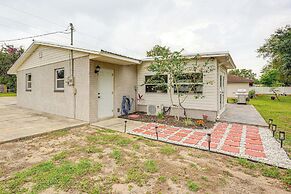 Avon Park Home w/ Private Hot Tub & Sunroom!