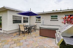 Private Hot Tub & Grill: Avon Park Getaway!