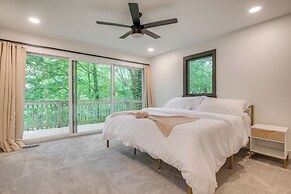 Spacious Riverfront Delaware Home w/ Views