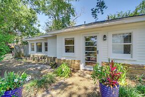 Long Beach Cottage, Walk to Beach & Downtown!