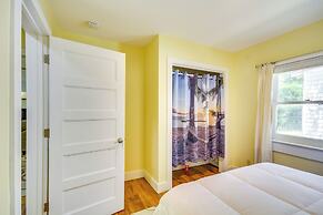 Long Beach Cottage, Walk to Beach & Downtown!