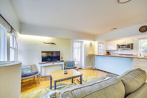 Long Beach Cottage, Walk to Beach & Downtown!