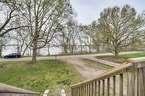 Cozy Illinois Retreat w/ Home Gym & River Views!