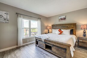 3 Mi to Dollywood: Pigeon Forge Condo w/ Pools!