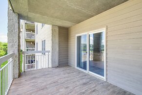 3 Mi to Dollywood: Pigeon Forge Condo w/ Pools!