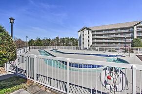 3 Mi to Dollywood: Pigeon Forge Condo w/ Pools!