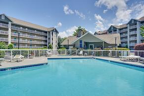 3 Mi to Dollywood: Pigeon Forge Condo w/ Pools!