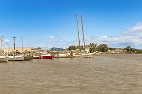 Waterfront Maryland Retreat w/ Dock & Bay View!