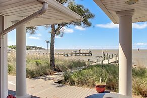 Waterfront Maryland Retreat w/ Dock & Bay View!