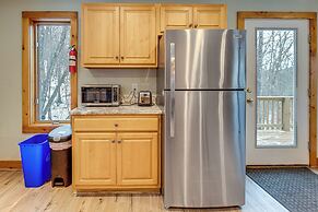 Peaceful Conway Home w/ Fire Pit & Grill