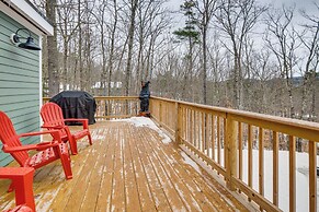 Peaceful Conway Home w/ Fire Pit & Grill
