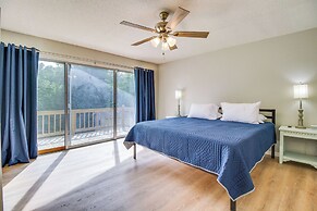 Spacious Mountain Home Retreat Near Norfork Lake!