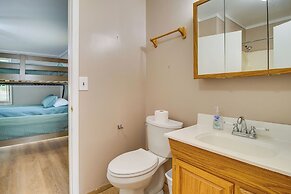 Spacious Mountain Home Retreat Near Norfork Lake!