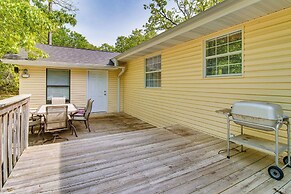 Spacious Mountain Home Retreat Near Norfork Lake!