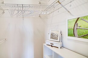 Hobe Sound Villa w/ Screened Porch: 4 Mi to Beach