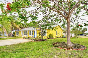 Hobe Sound Villa w/ Screened Porch: 4 Mi to Beach