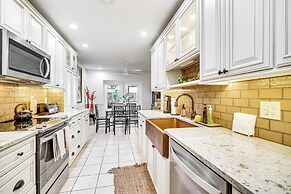 Hobe Sound Villa w/ Screened Porch: 4 Mi to Beach