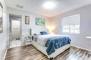 Pet-friendly Port Charlotte Home: 6 Mi to Beach!