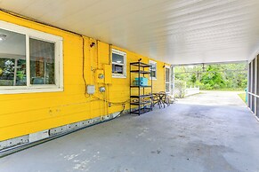 Pet-friendly Port Charlotte Home: 6 Mi to Beach!