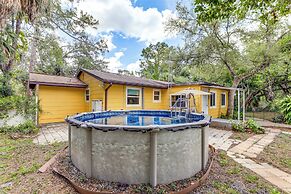 Pet-friendly Port Charlotte Home: 6 Mi to Beach!