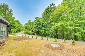 Cabin Rental Near Black Mountain: Fire Pit & Grill