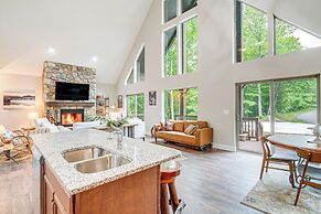 Cabin Rental Near Black Mountain: Fire Pit & Grill