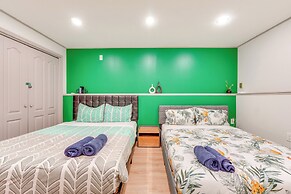 Community Lake Access: Albrightsville Family Home