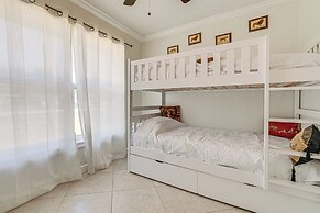 Screened Lanai & Heated Pool: Spring Hill Home