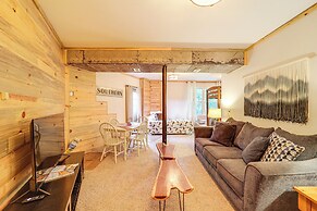 Luxe Appalachian Mountain Cabin w/ Hot Tub, Views