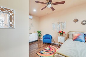 Seagoville Cottage w/ Yard - 15 Mi to Fair Park!