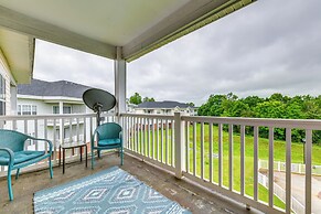 Charming Condo w/ Balcony, 1 Mi to UNC Charlotte!