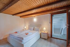 Rustic Mountain Brissago 1