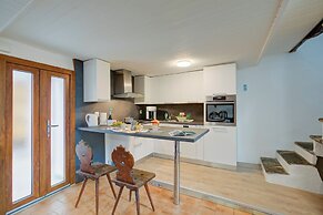 Rustic Mountain Brissago 1