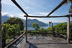 Rustic Mountain Brissago 1
