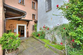 Rustic Mountain Brissago 2