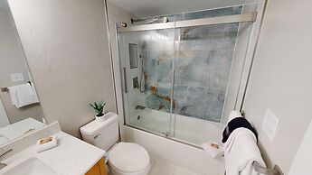 Seacrest 614 2 Bedroom Condo by RedAwning