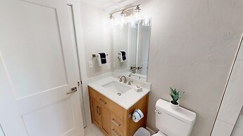 Seacrest 614 2 Bedroom Condo by RedAwning