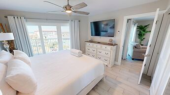 Seacrest 614 2 Bedroom Condo by RedAwning