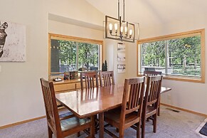 37 Kinglet 4 Bedroom Home by RedAwning