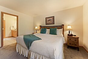 37 Kinglet 4 Bedroom Home by RedAwning