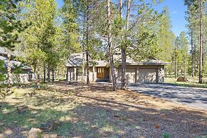 37 Kinglet 4 Bedroom Home by RedAwning