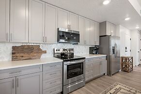 Blue Sky Oasis 2 Bedroom Condo